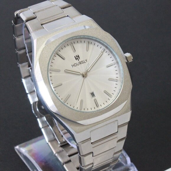 Men's Sports Watch Integrated Bracelet White Dial 42mm - Picture 5 of 13
